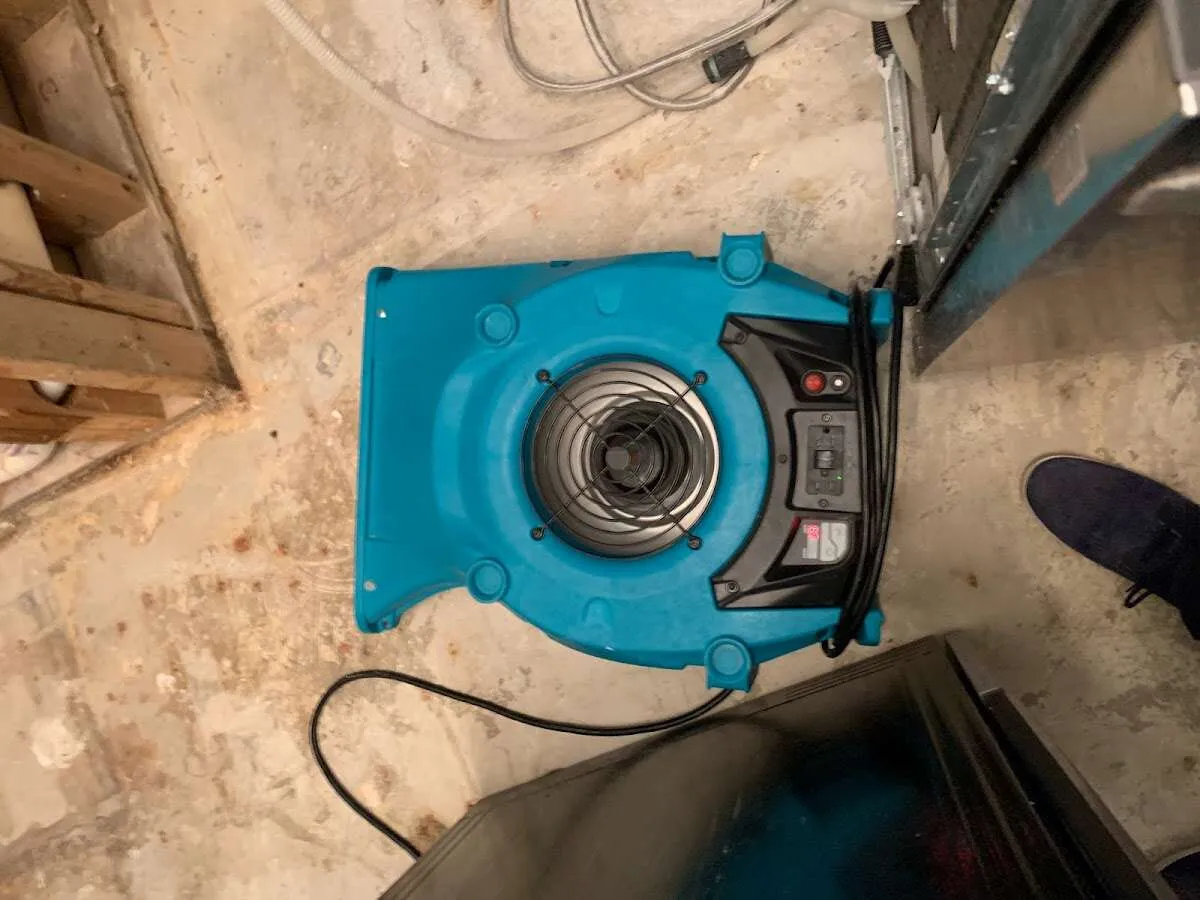 Air mover drying equipment for Fire & Smoke Damage Restoration in Idylwood